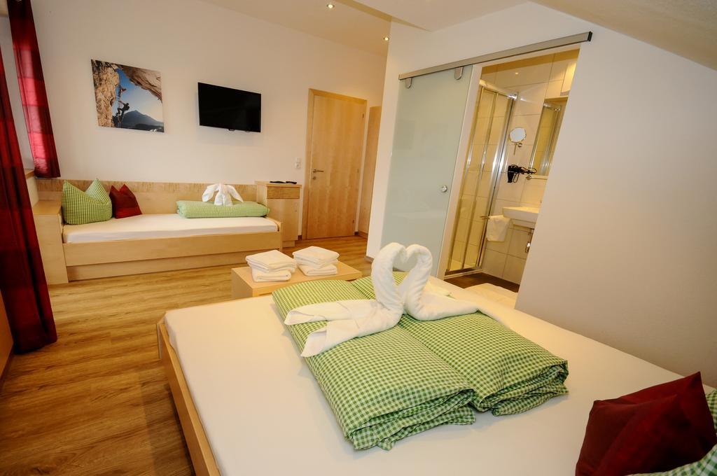Ferienwohnung Gundolf Christine Arzl im Pitztal Pokój zdjęcie
